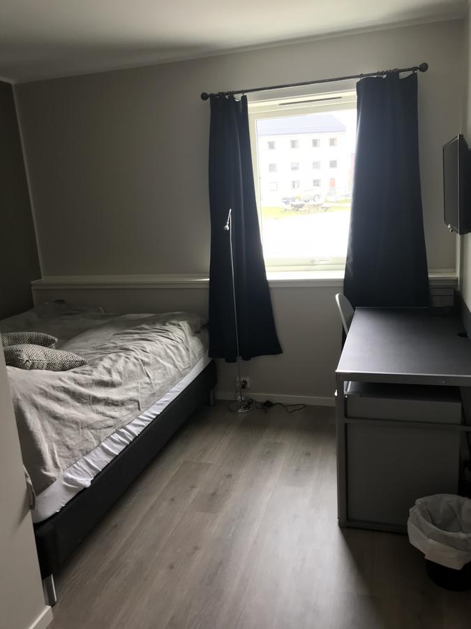 Pa Taket Overnatting Sørkjosen 外观 照片